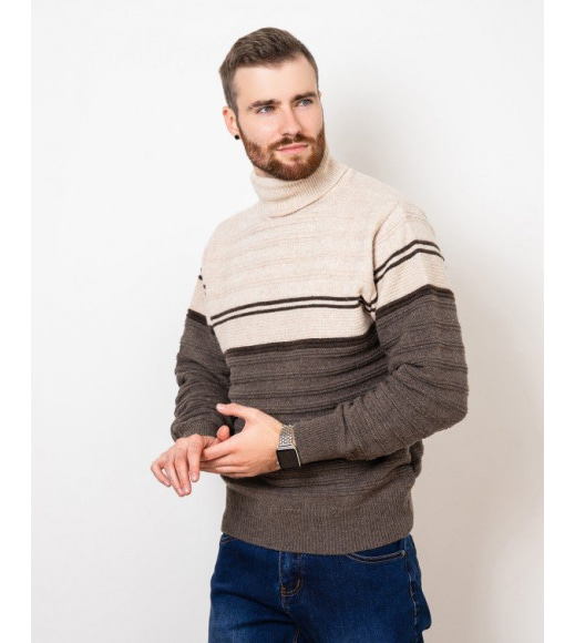 Бежевый шерстяной свитер с высоким горлом