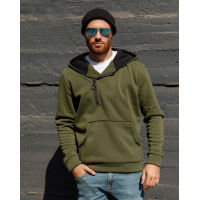 Теплая толстовка цвета хаки с принтованной вставкой