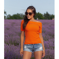 Оранжевый фактурный топ с вырезом