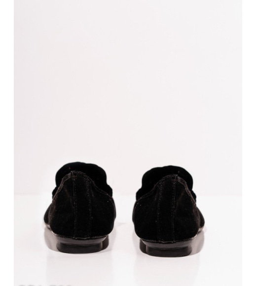 Черные туфли с мыском в виде собачки
