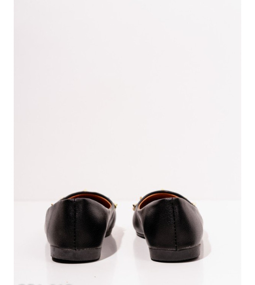 Черные туфли-лодочки с шипами и бусинами на мыске