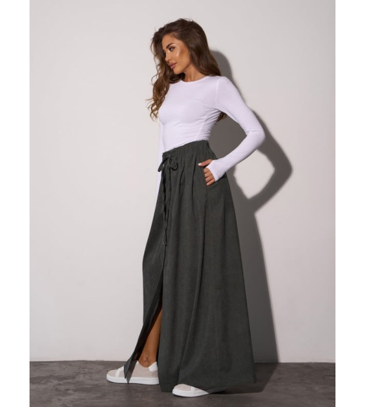 Длинная вельветовая юбка цвета хаки на пуговицах