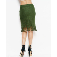 Зеленая ангоровая юбка с бахромой и орнаментом