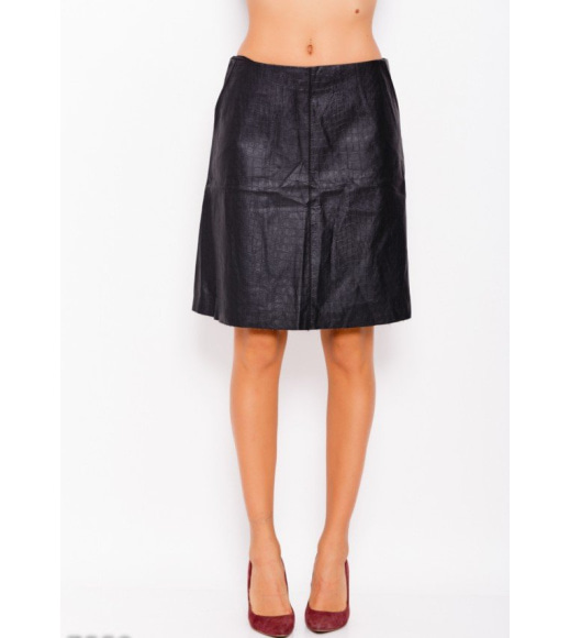Черная юбка из тисненной эко-кожи с карманами