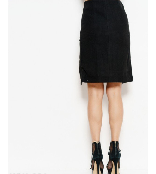 Черная асимметричная юбка с вырезами